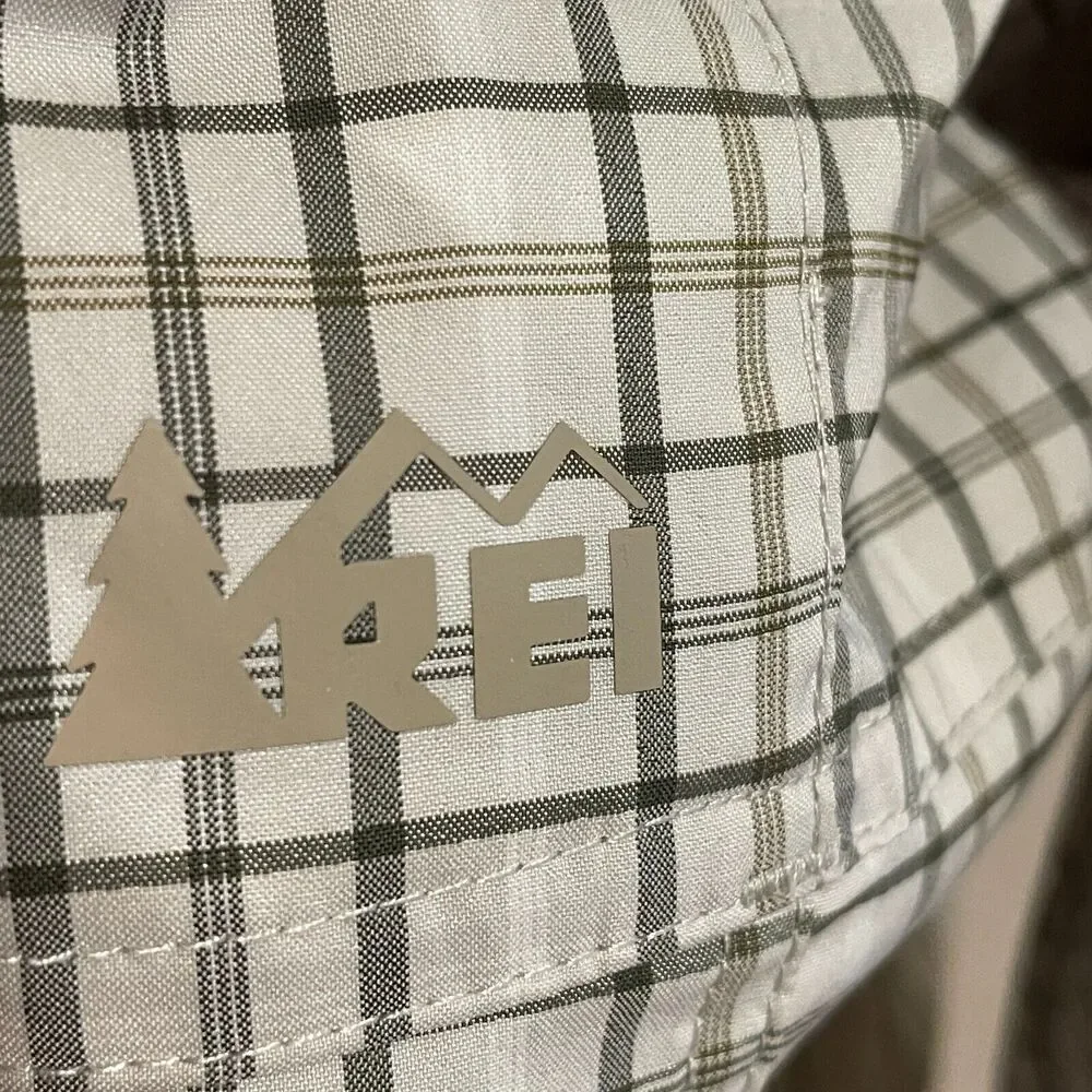 ~ REI Medium Button-Up Hiking Shirt mens brown gray quick dry tech vent stretch~ - Picture 2 of 16